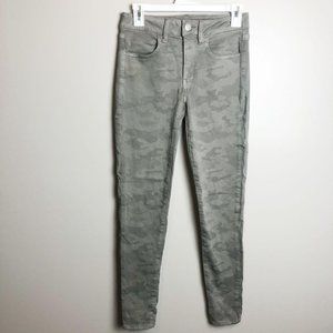 American Eagle Camo Hi-Rise Jegging